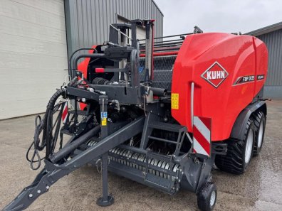 Kuhn FBP 3135 wrapper baler