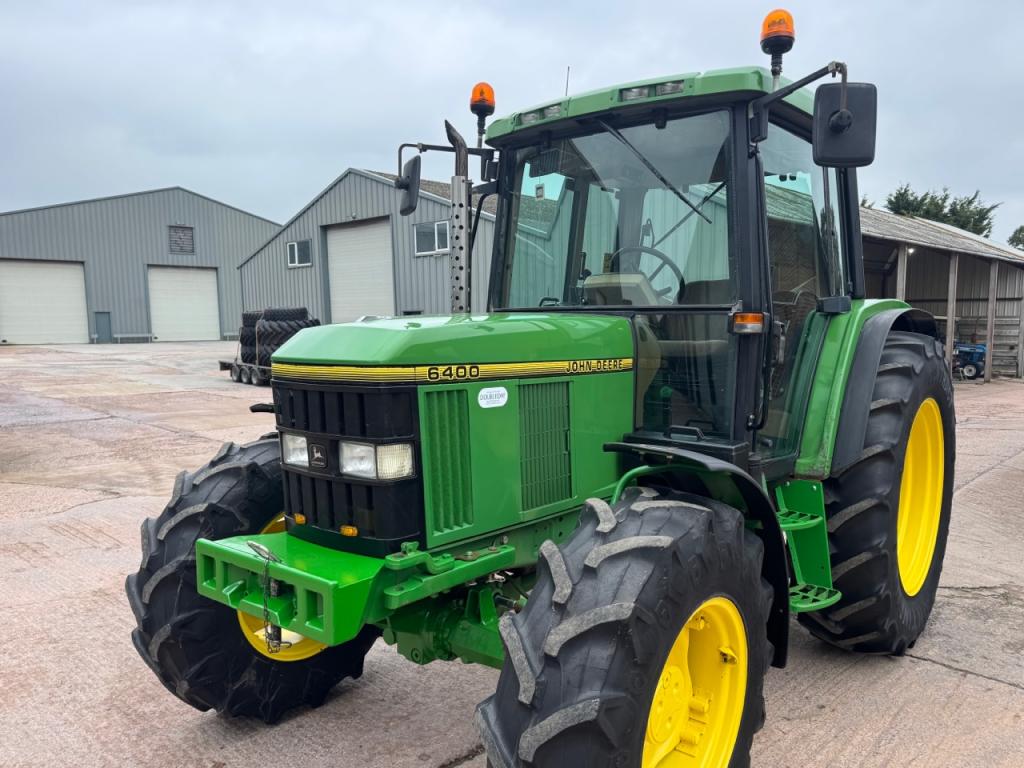 John Deere 6400