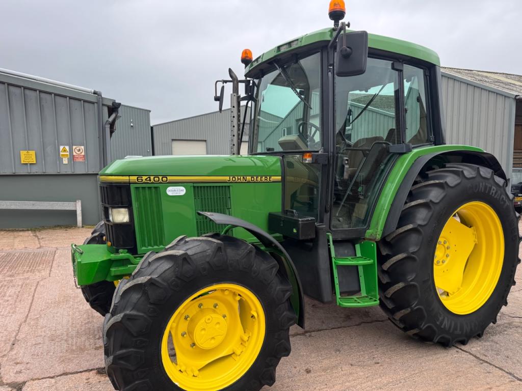 John Deere 6400