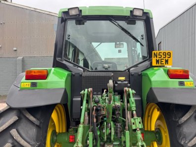 John Deere 6400