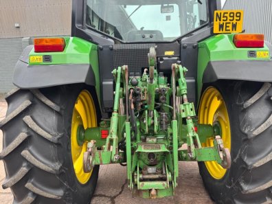 John Deere 6400