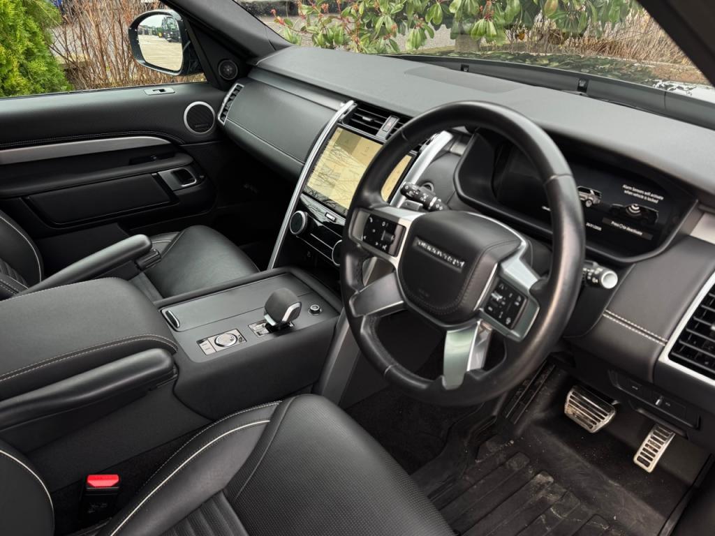 Land Rover Discovery HSE R-Dynamic Commercial D300 Diesel