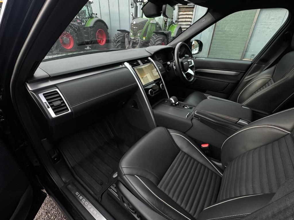 Land Rover Discovery HSE R-Dynamic Commercial D300 Diesel