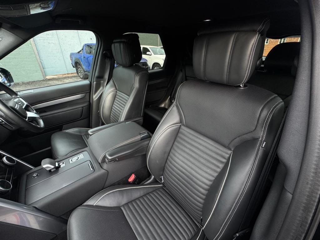 Land Rover Discovery HSE R-Dynamic Commercial D300 Diesel