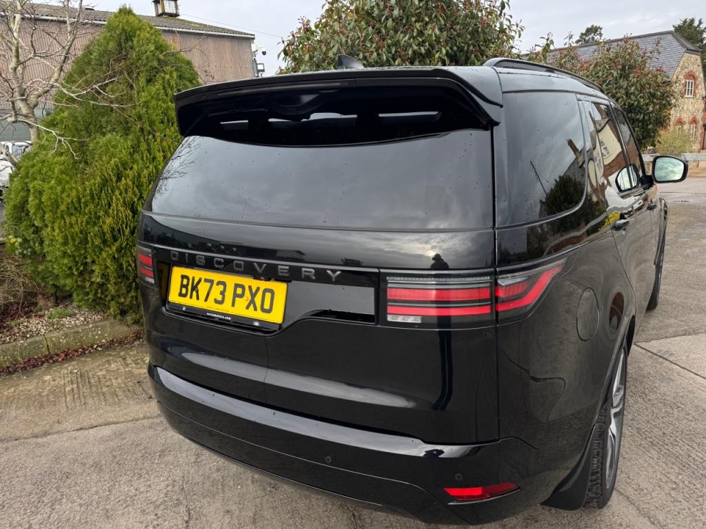 Land Rover Discovery HSE R-Dynamic Commercial D300 Diesel