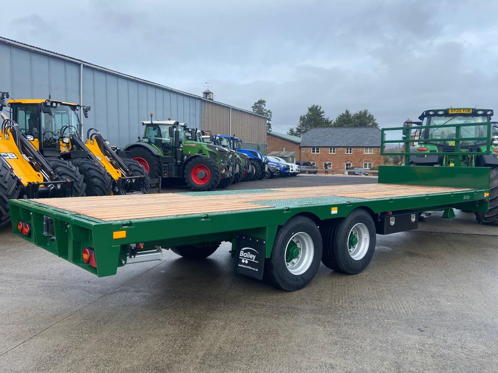 Massey Ferguson 6715S Efficient