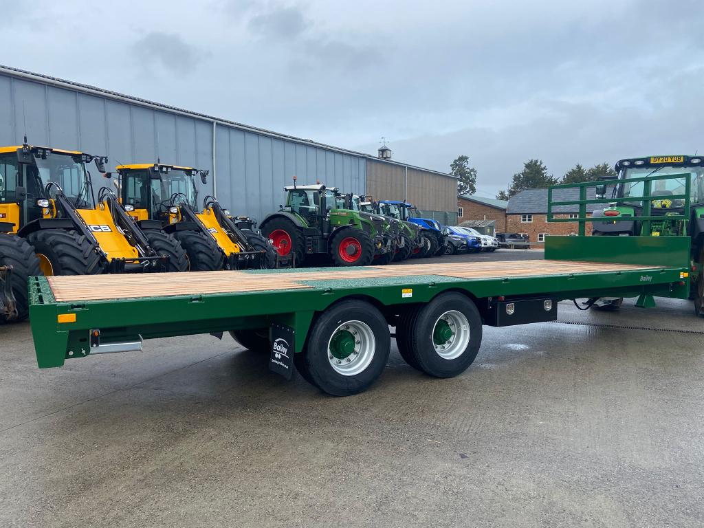 Massey Ferguson 6715S Efficient