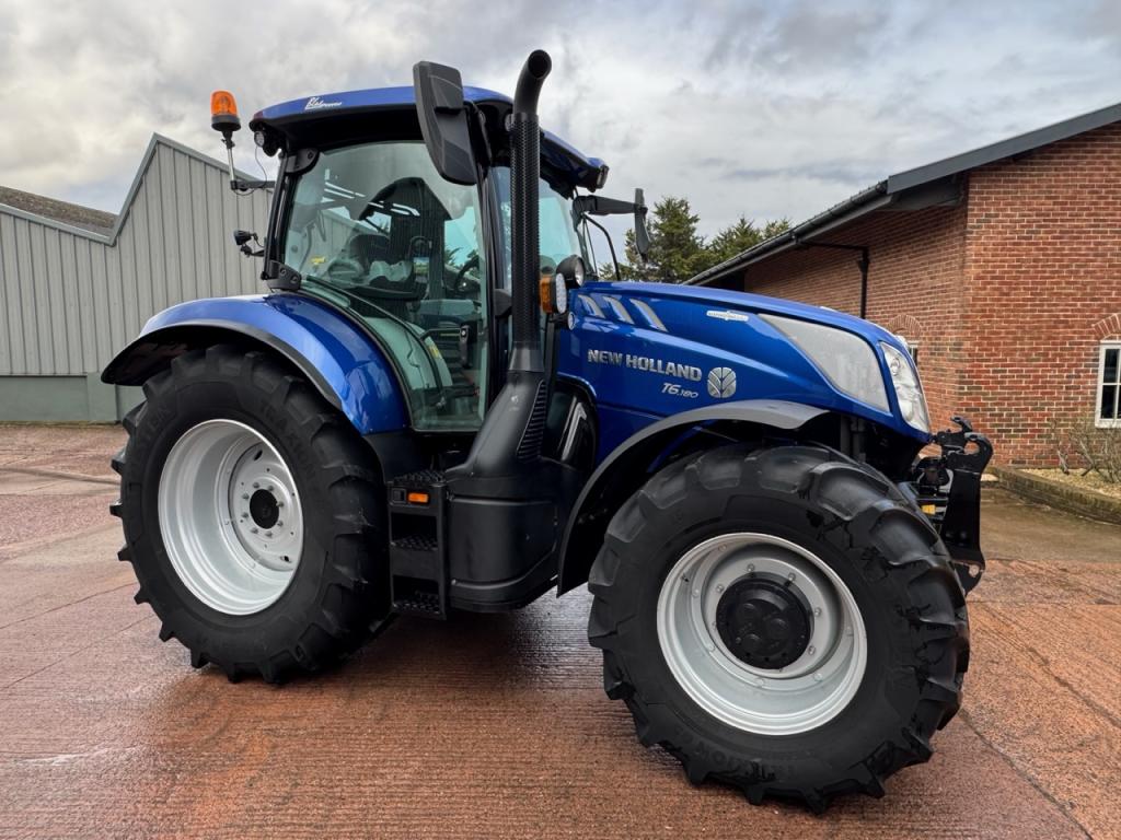 New Holland T6.180