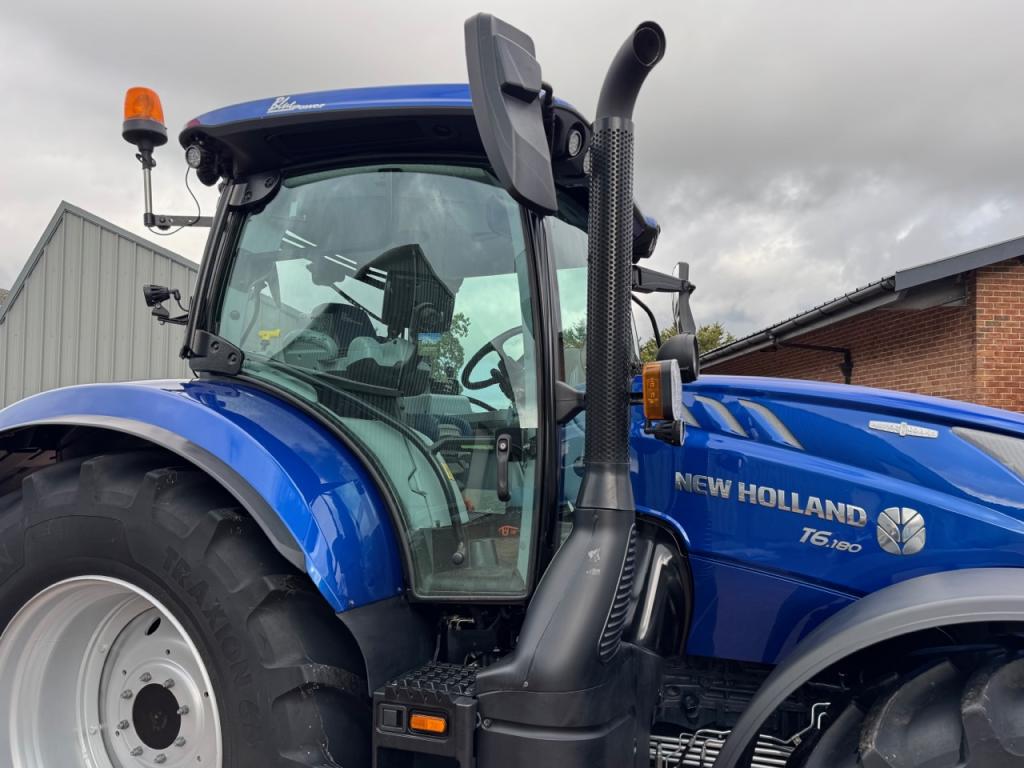 New Holland T6.180
