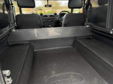 Land Rover Defender 90 Hard Top 2.2 diesel