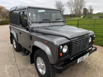 Land Rover Defender 90 Hard Top 2.2 diesel