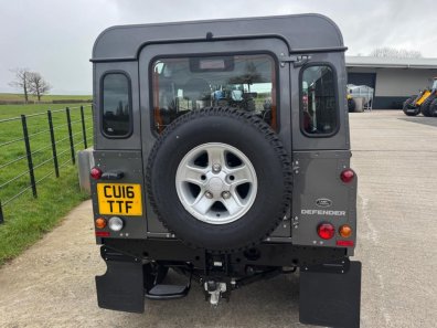 Land Rover Defender 90 Hard Top 2.2 diesel