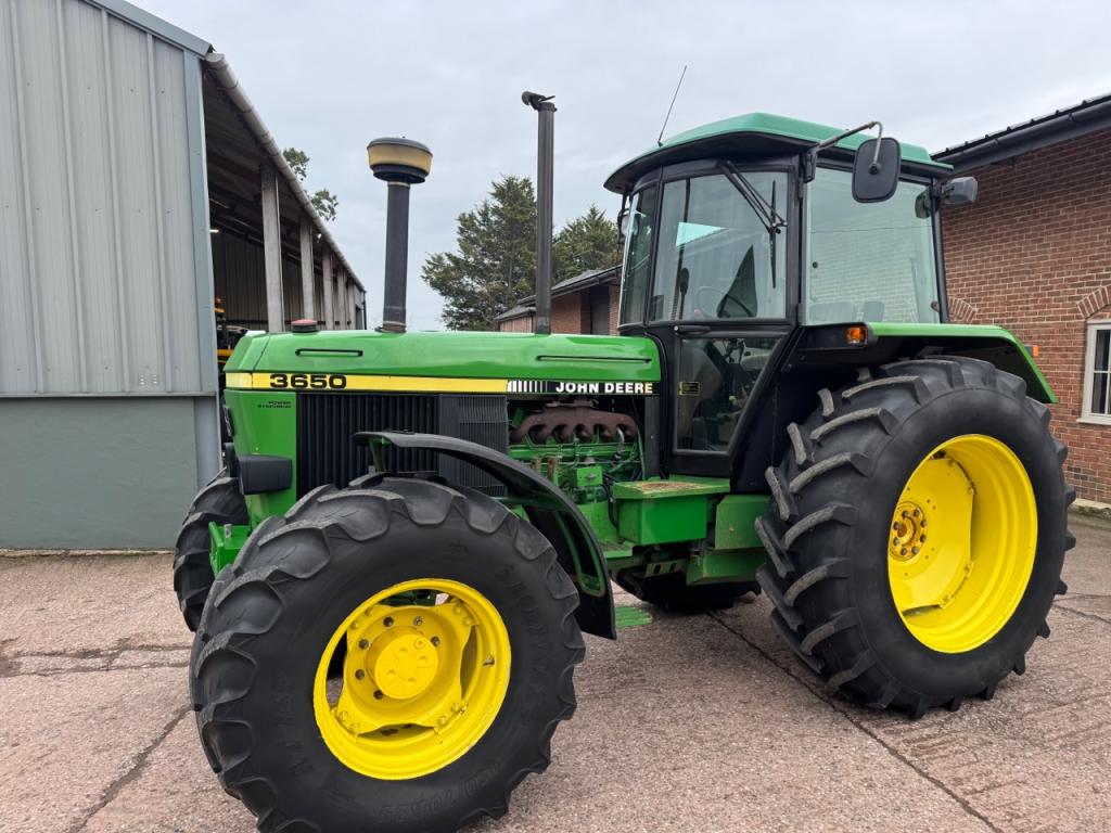 John Deere 3650