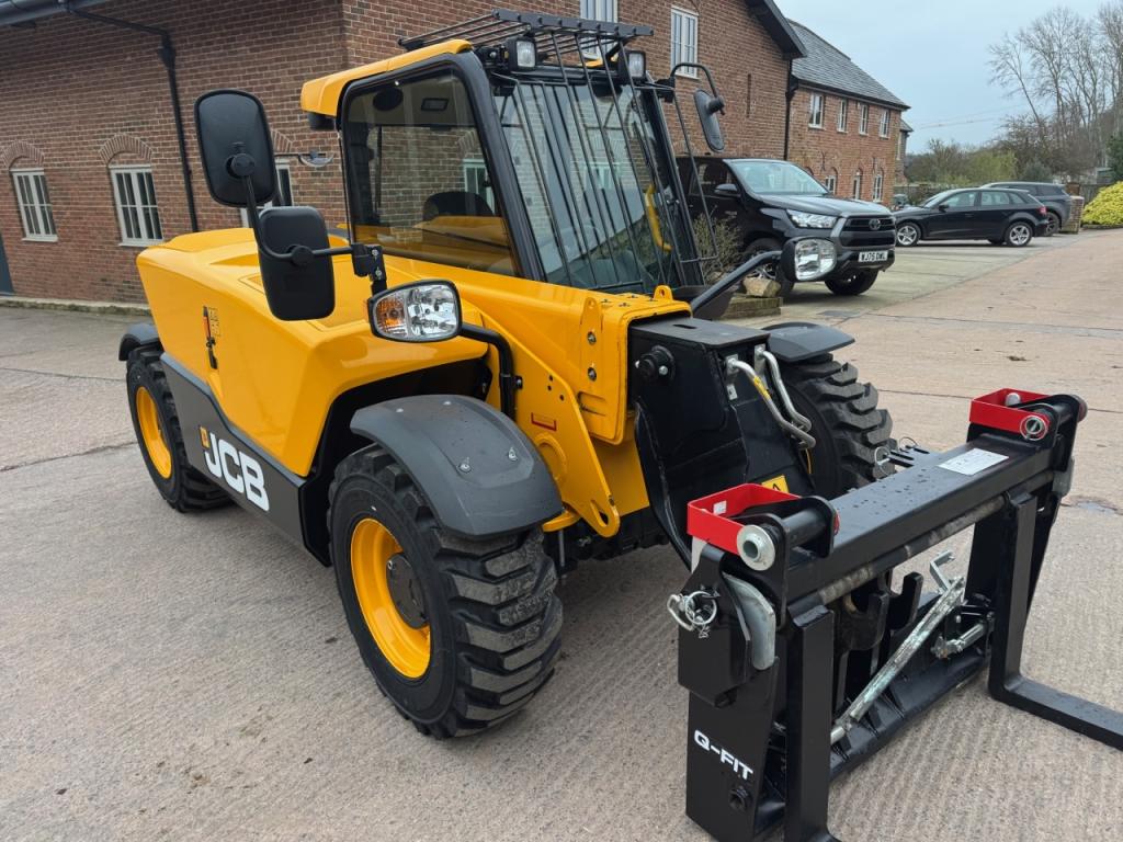 JCB 525-60 Hi-Viz telescopic