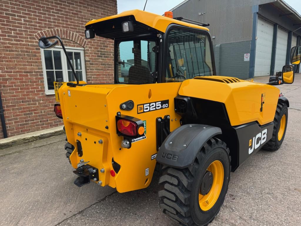 JCB 525-60 Hi-Viz telescopic