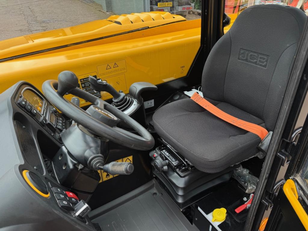 JCB 525-60 Hi-Viz telescopic