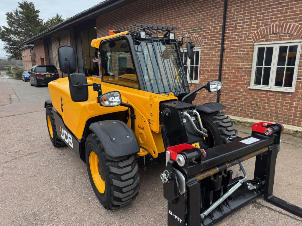 JCB 525-60 Hi-Viz telescopic