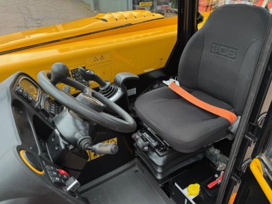 JCB 525-60 Hi-Viz telescopic