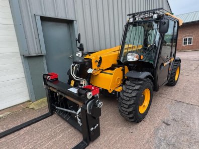 JCB 525-60 Hi-Viz telescopic