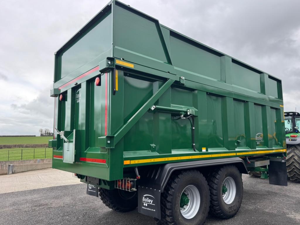 Bailey 16 ton TB silage trailer