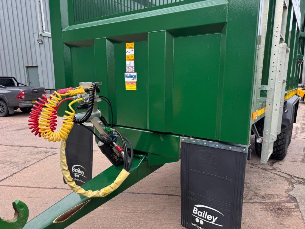 Bailey 16 ton TB silage trailer