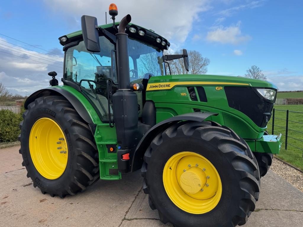 John Deere 6R 185