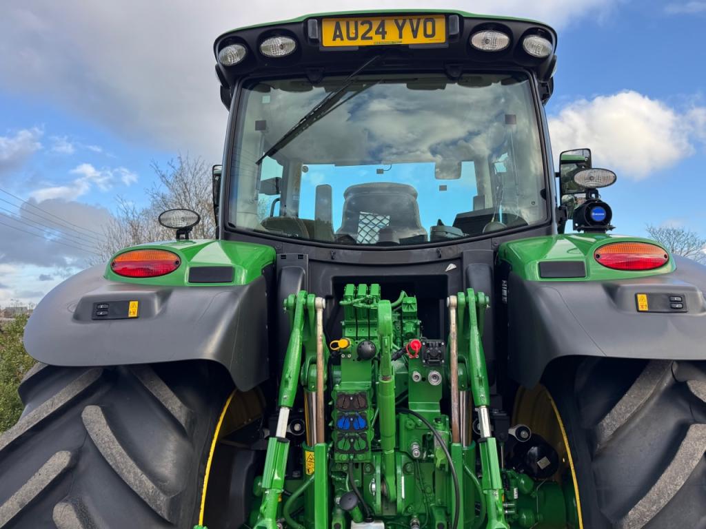 John Deere 6R 185
