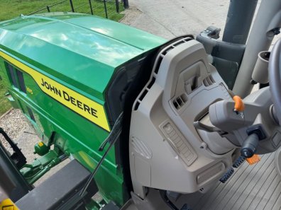 John Deere 6R 185