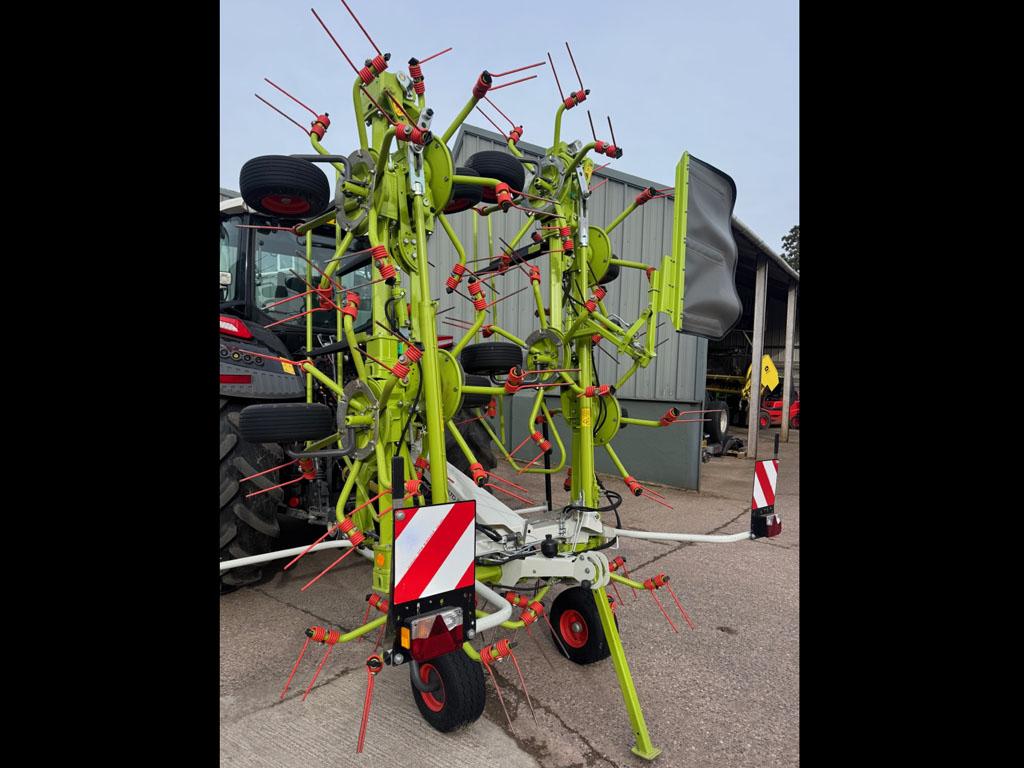 Claas Volto 1100 Tedder