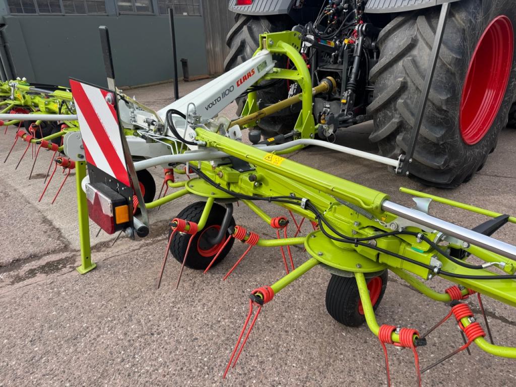 Claas Volto 1100 Tedder