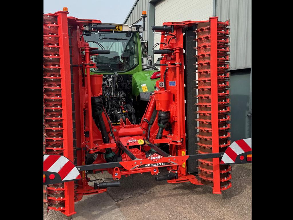 Kuhn HR 5030 R 5 Metre power harrow