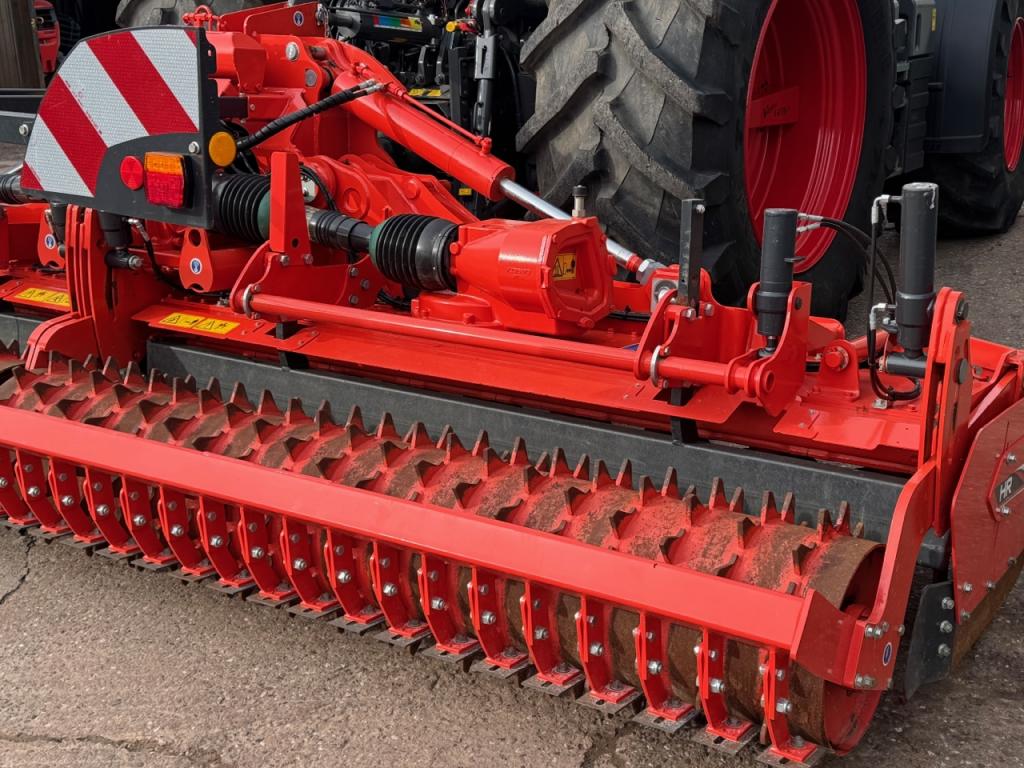 Kuhn HR 5030 R 5 Metre power harrow