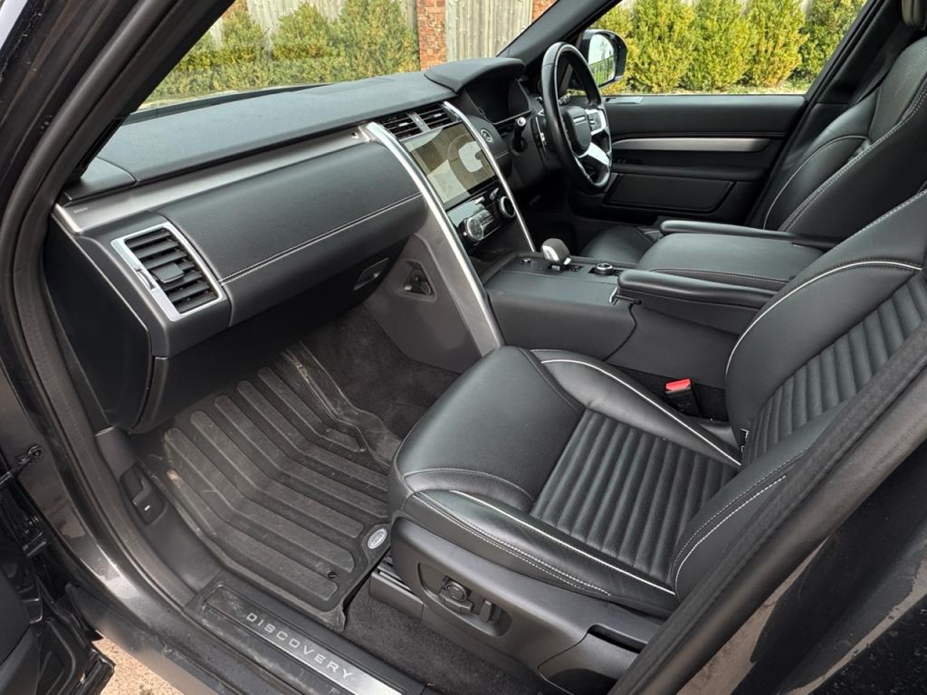 Land Rover Discovery HSE R-Dynamic Commercial D300