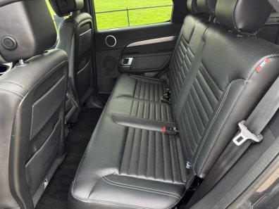 Land Rover Discovery HSE R-Dynamic Commercial D300