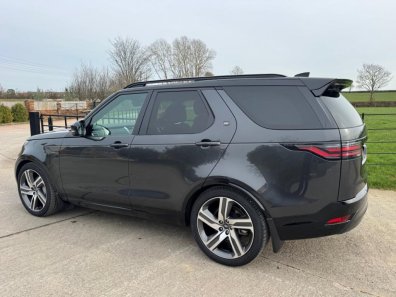 Land Rover Discovery HSE R-Dynamic Commercial D300