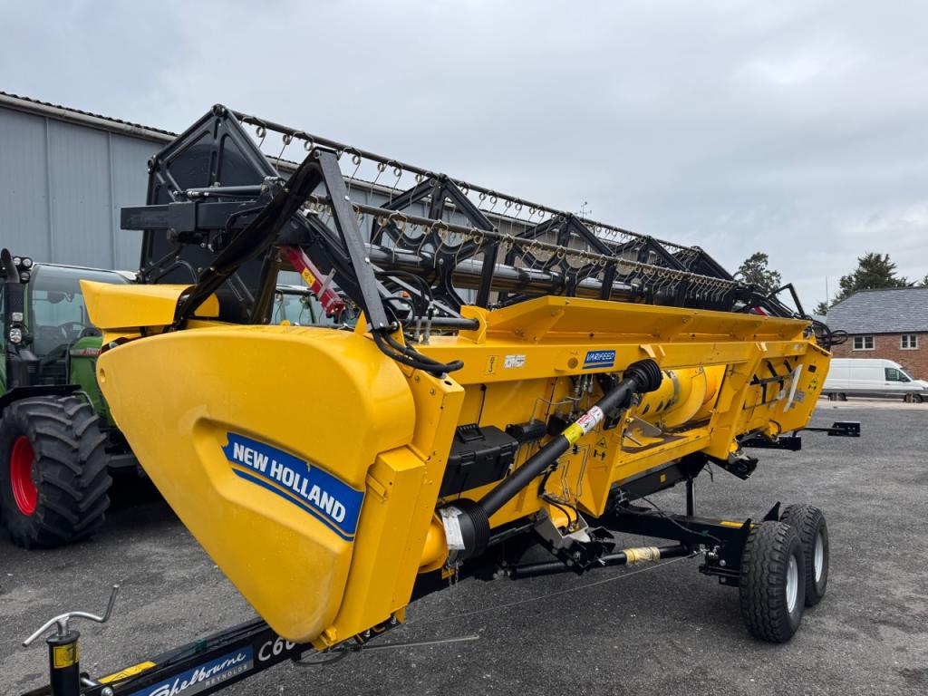 New Holland CX 5.90
