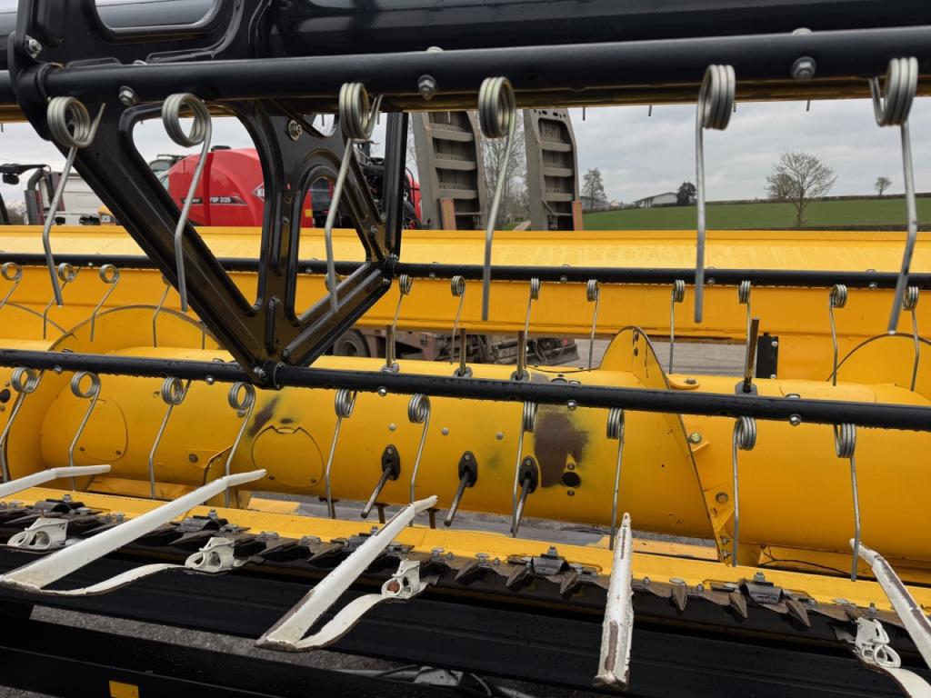 New Holland CX 5.90