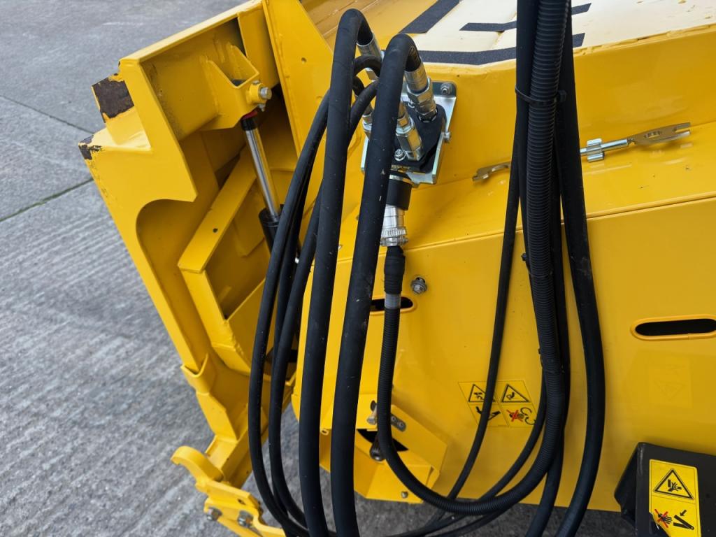New Holland CX 5.90