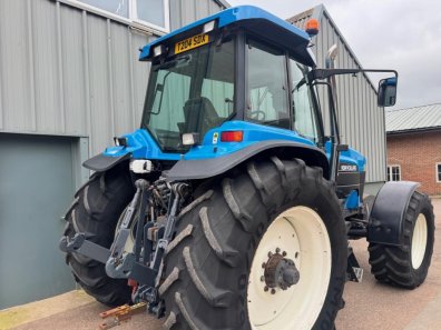 New Holland 8770