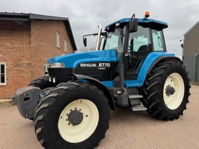 New Holland 8770