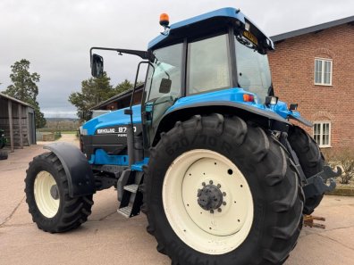 New Holland 8770