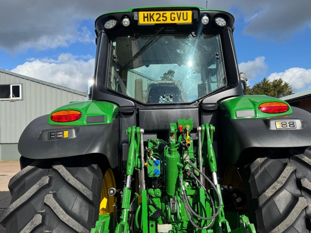 John Deere 6M 185