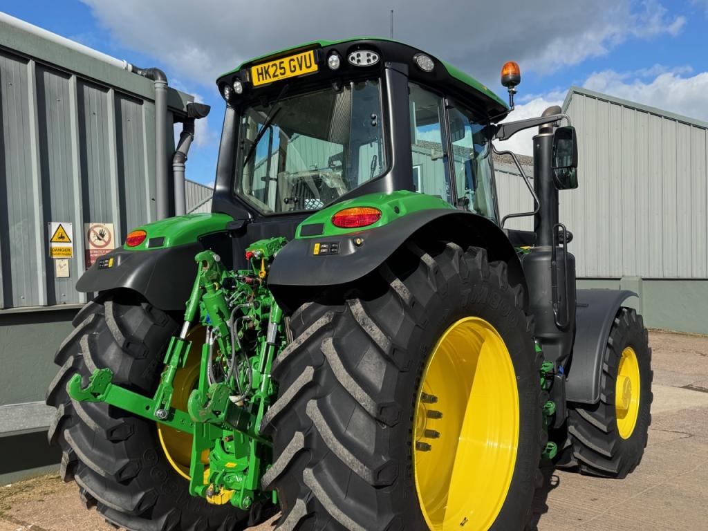 John Deere 6M 185