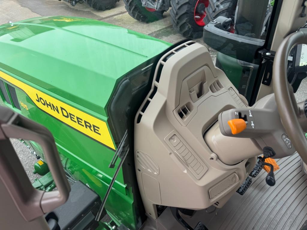 John Deere 6M 185