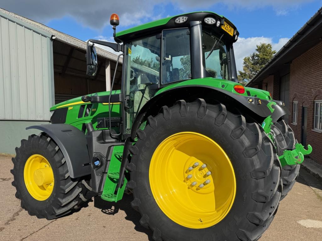 John Deere 6M 185