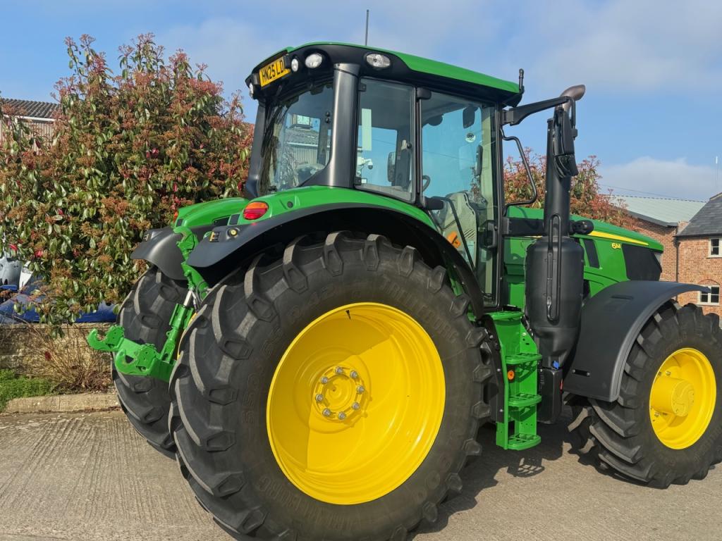 John Deere 6M 185