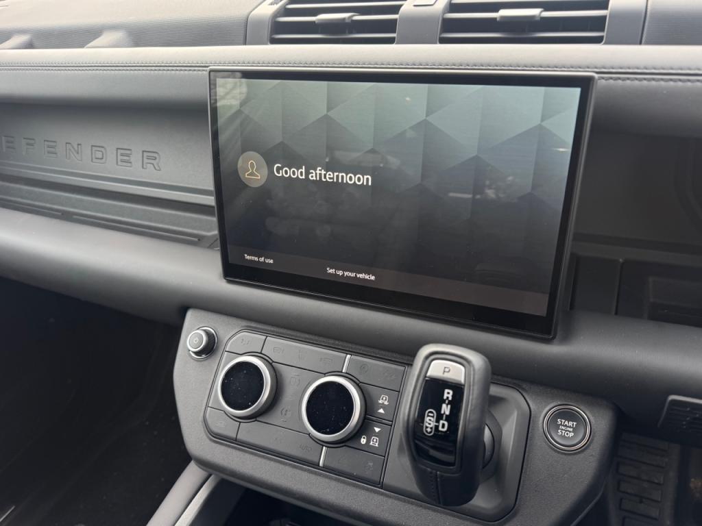 Land Rover Defender 90 HSE X-Dynamic D350