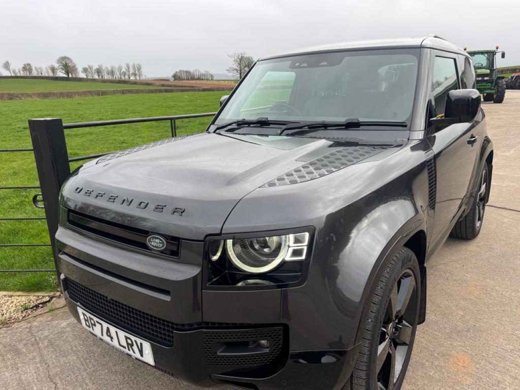 Land Rover Defender 90 HSE X-Dynamic D350