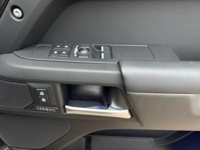 Land Rover Defender 90 HSE X-Dynamic D350