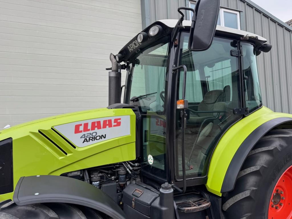 Claas Arion 420 CIS